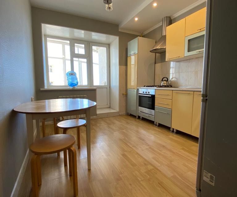 Продаётся 2-комнатная квартира, 70.7 м²