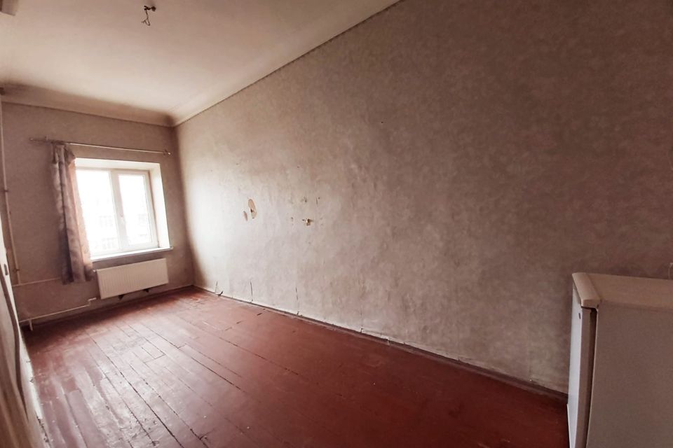 Продаётся комната в 5-комн. квартире, 17 м²