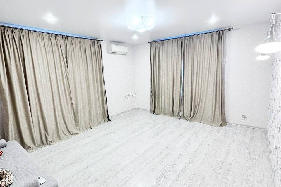 Продаётся 2-комнатная квартира, 64.5 м²