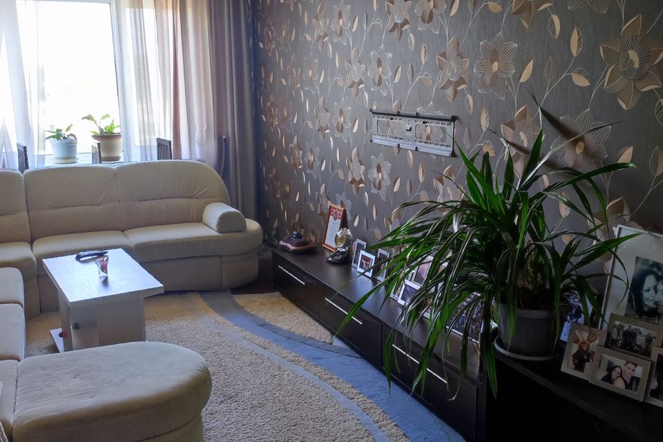 Продаётся 3-комнатная квартира, 67.8 м²