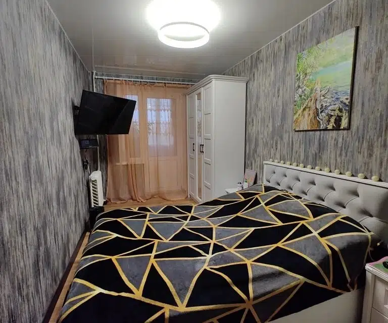 Продаётся 3-комнатная квартира, 56 м²