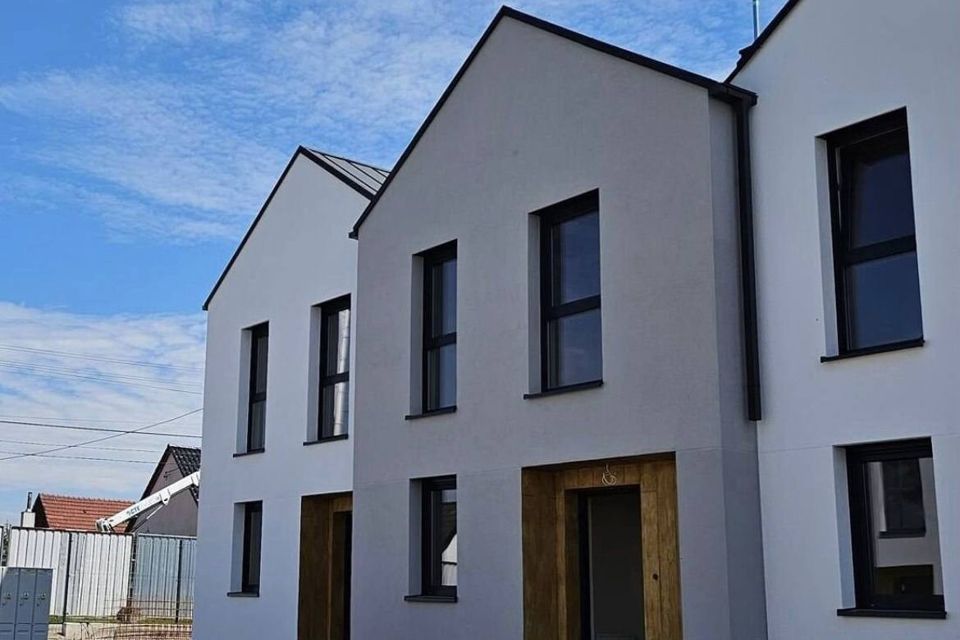 Продаётся 2-этажный дом, 72 м²