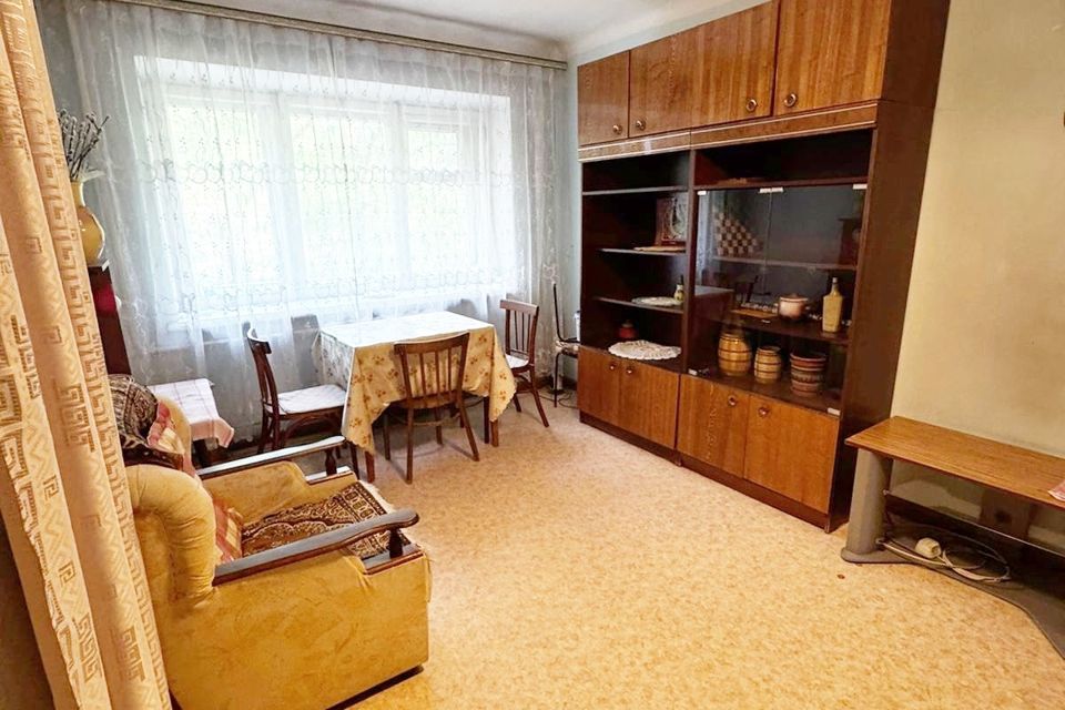 Продаётся 2-комнатная квартира, 42 м²