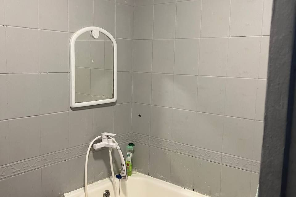 Продаётся 3-комнатная квартира, 44.9 м²