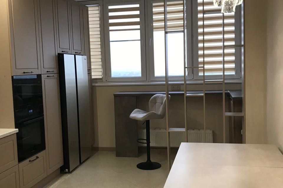 Продаётся 2-комнатная квартира, 82.5 м²