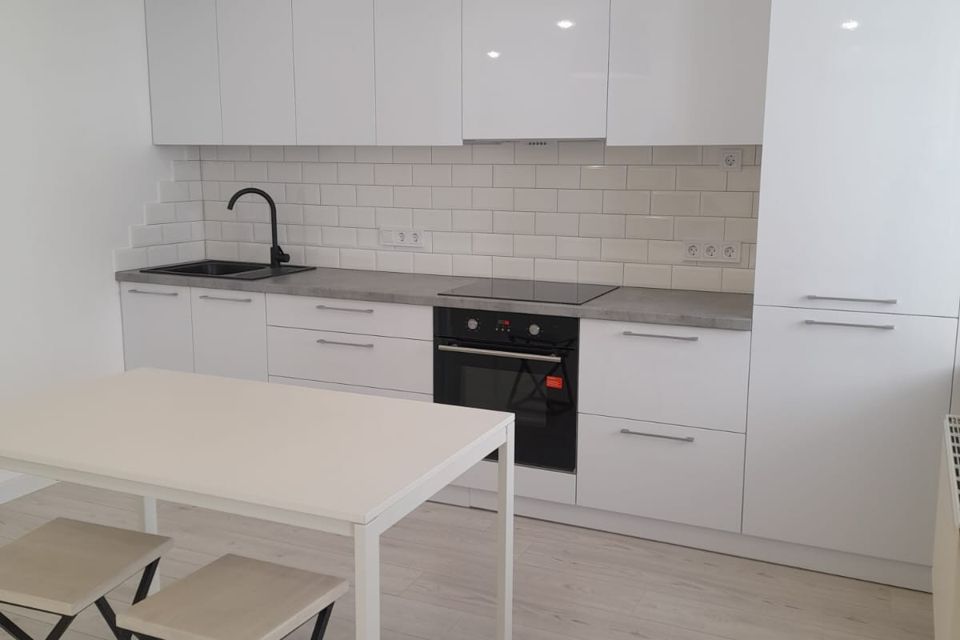 Продаётся 1-комнатная квартира, 39 м²
