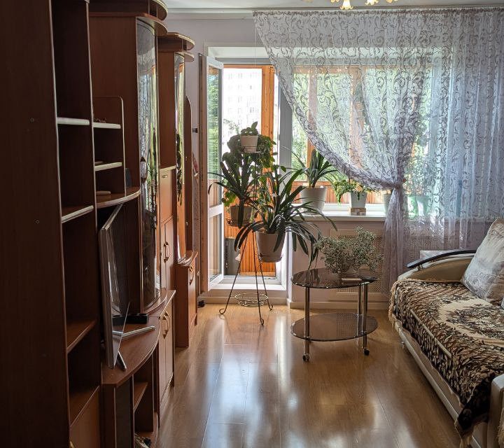 Продаётся 3-комнатная квартира, 60.7 м²