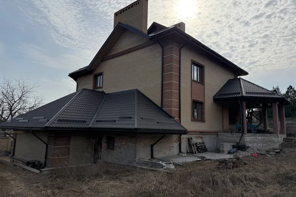 Продаётся 3-этажный дом, 448 м²