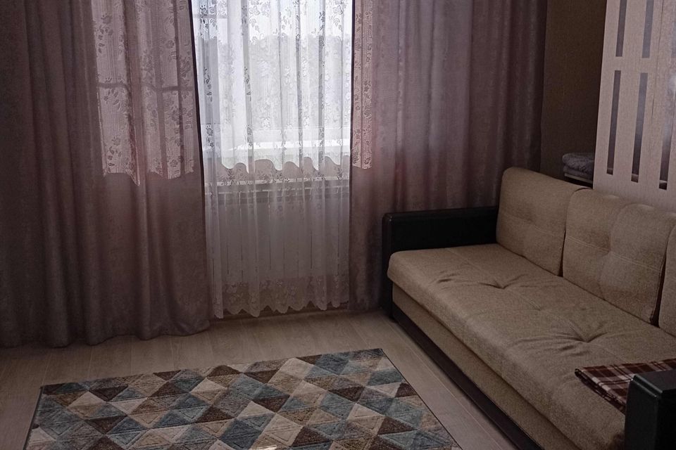 Продаётся 1-комнатная квартира, 46.2 м²
