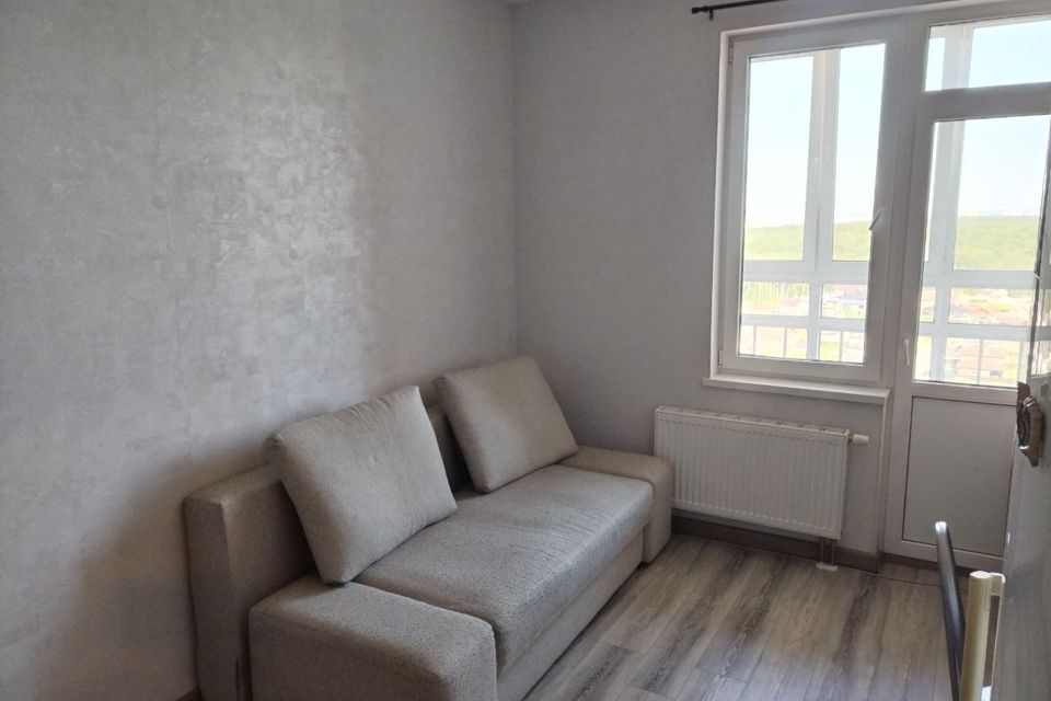 Продаётся 1-комнатная квартира, 42 м²