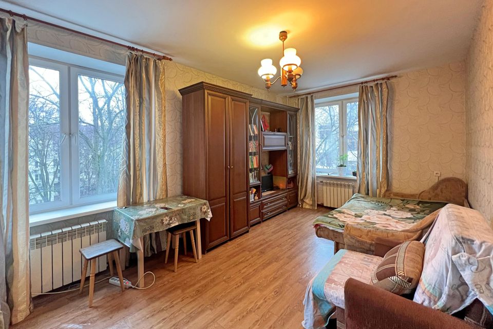 Продаётся комната в 3-комн. квартире, 17.6 м²