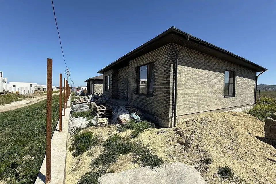 Продаётся 1-этажный дом, 100 м²