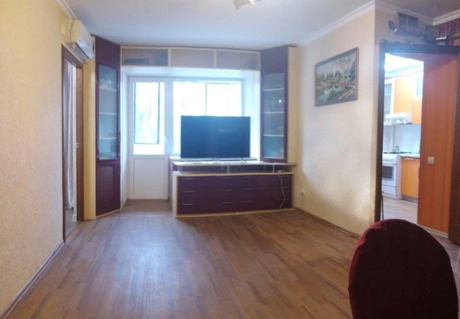 Продаётся 3-комнатная квартира, 56.1 м²