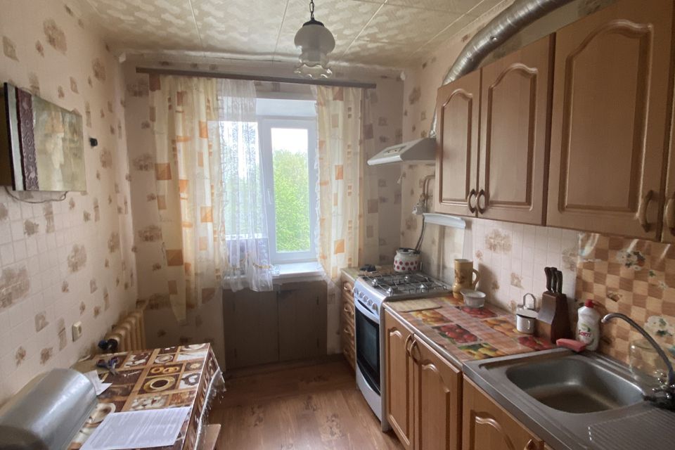 Продаётся 3-комнатная квартира, 57.8 м²