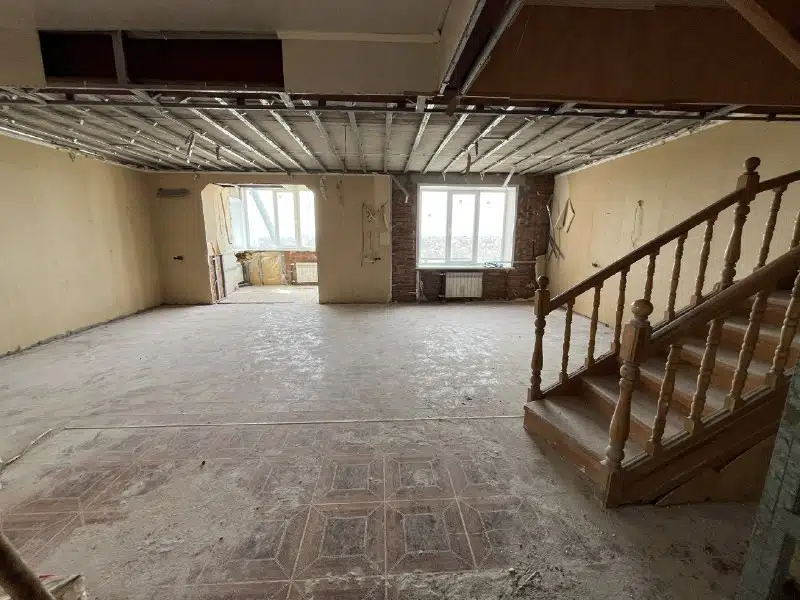 Продаётся 4-комнатная квартира, 182 м²