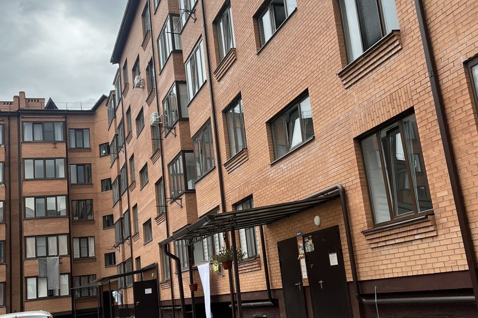 Продаётся 1-комнатная квартира, 46 м²