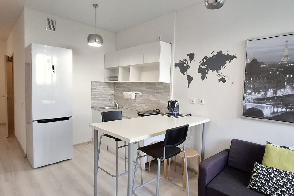 Продаётся 1-комнатная квартира, 42.8 м²