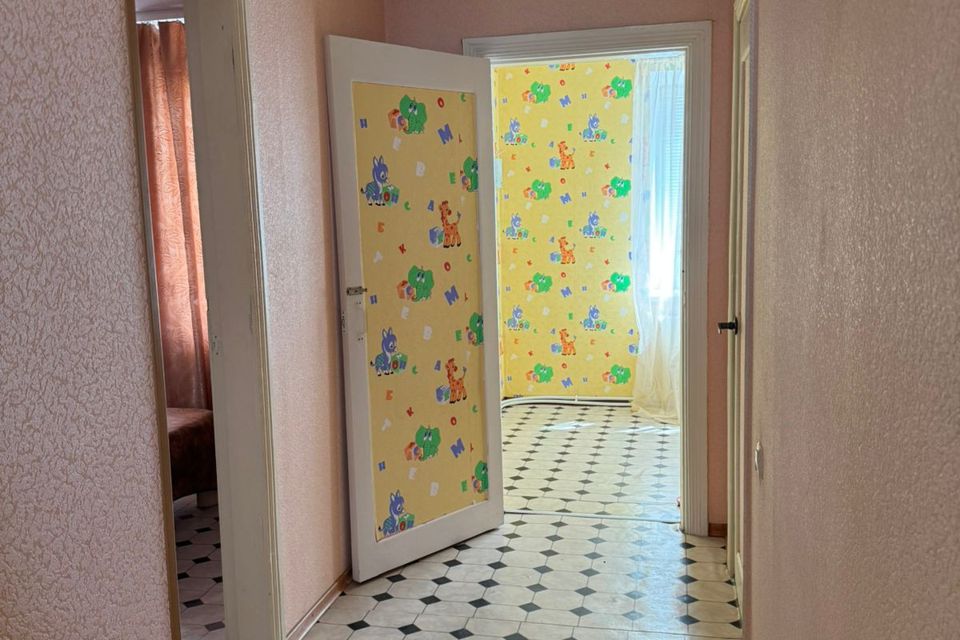 Продаётся 3-комнатная квартира, 60 м²