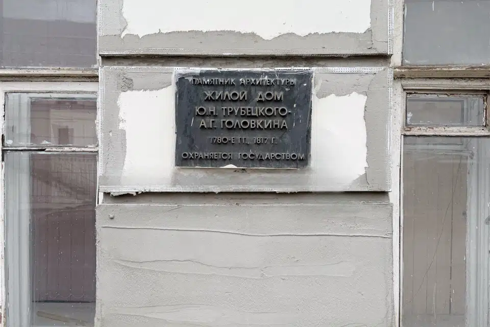 Продаётся 5-комнатная квартира, 165.6 м²