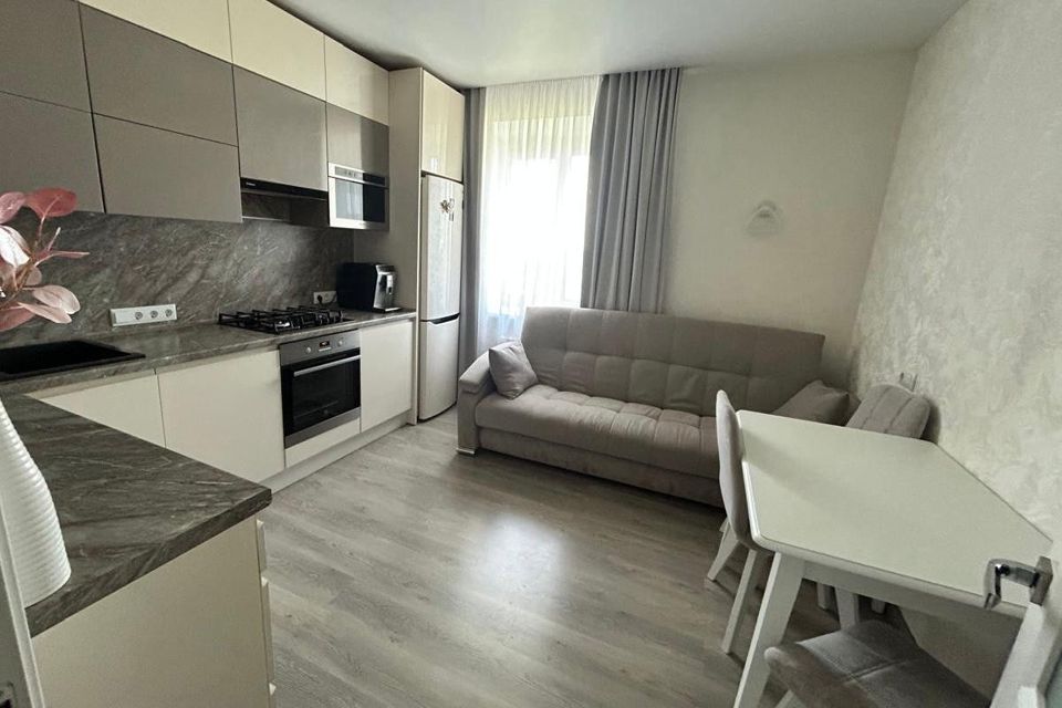 Продаётся 3-комнатная квартира, 75.7 м²