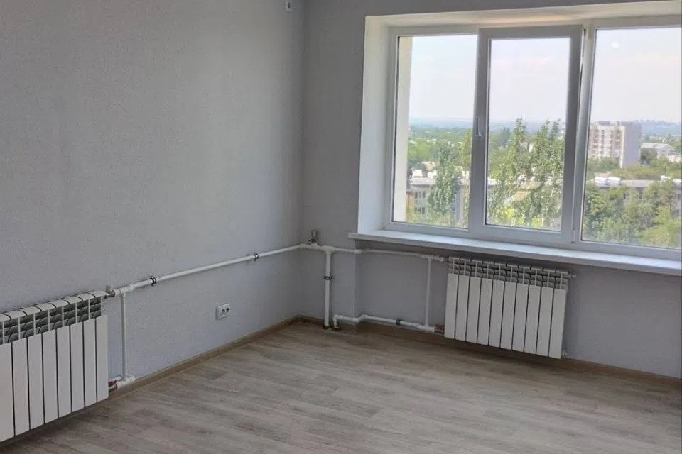 Продаётся 4-комнатная квартира, 75 м²