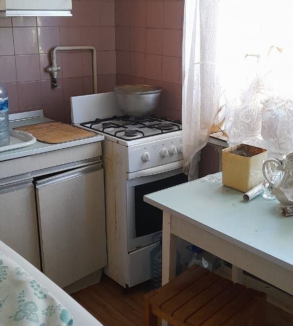Продаётся 4-комнатная квартира, 65.7 м²