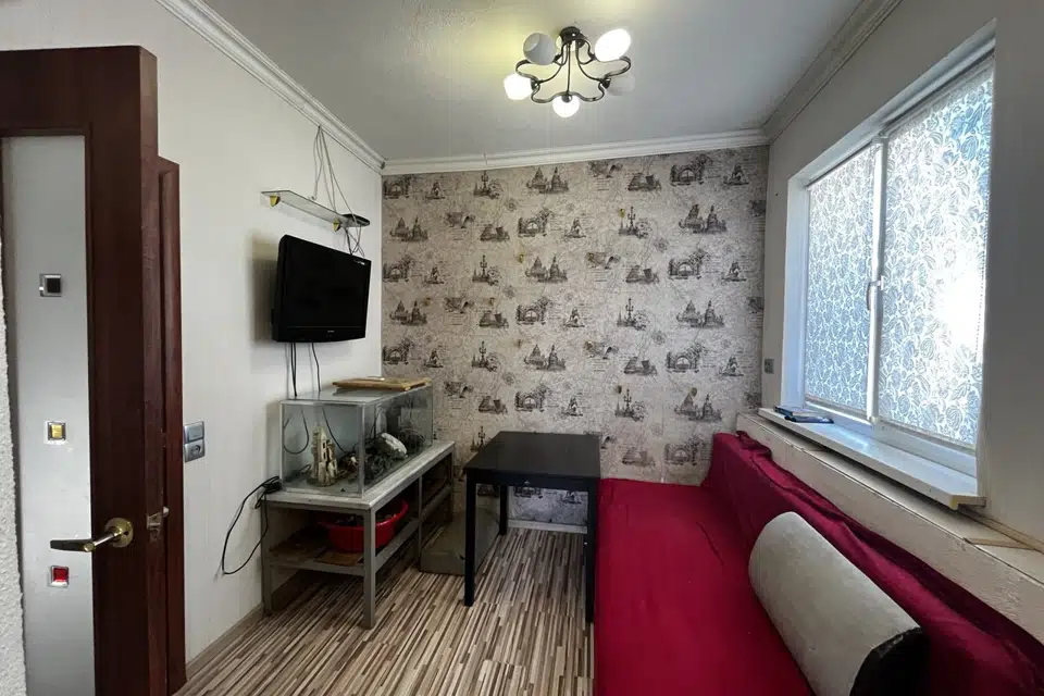 Продаётся 3-этажный дом, 235 м²