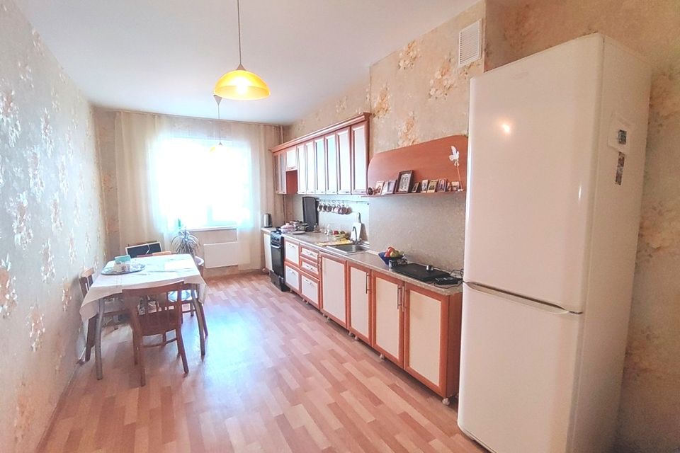 Продаётся 3-комнатная квартира, 72.7 м²