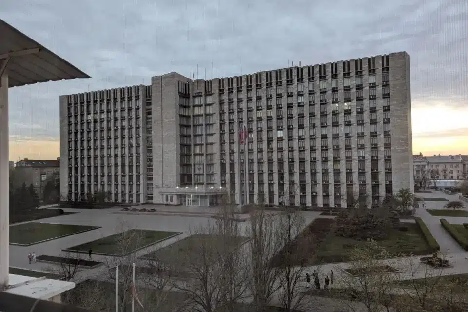 Продаётся 3-комнатная квартира, 56.8 м²