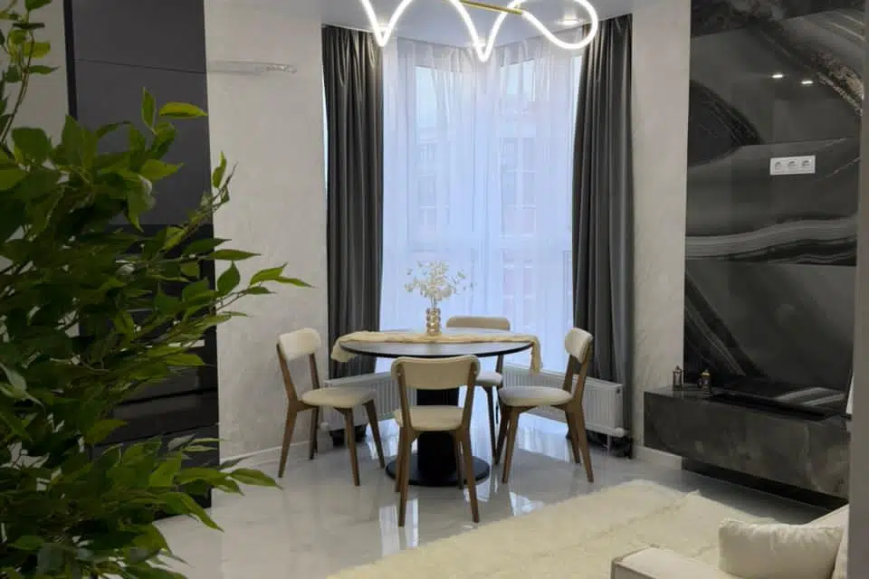 Продаётся 2-комнатная квартира, 65 м²