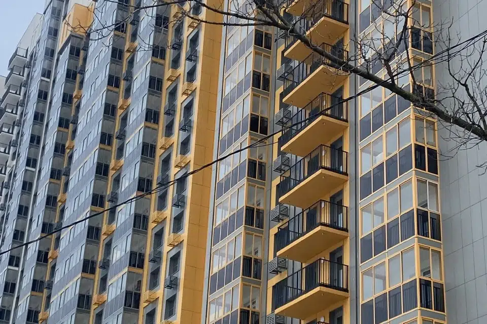 Продаётся 3-комнатная квартира, 81.8 м²