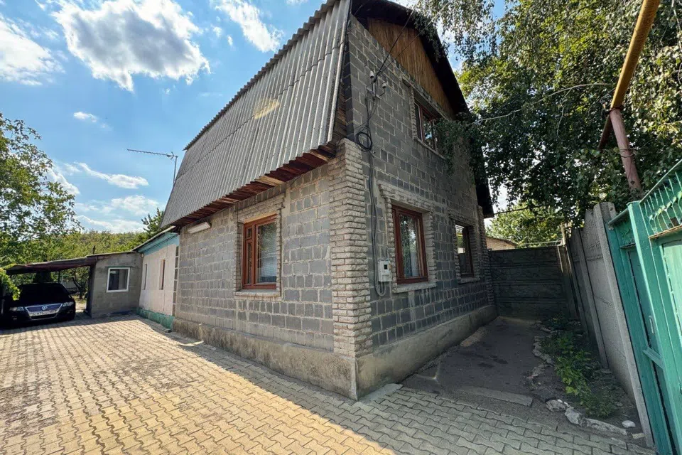 Продаётся 2-этажный дом, 90 м²