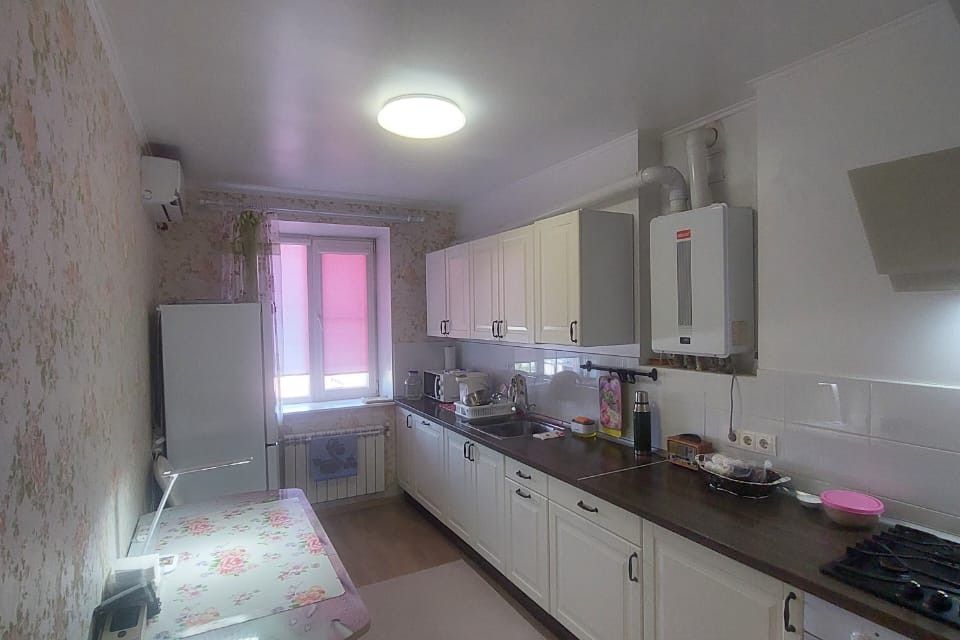 Продаётся 1-комнатная квартира, 43.9 м²