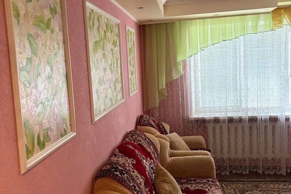 Продаётся 3-комнатная квартира, 61.6 м²