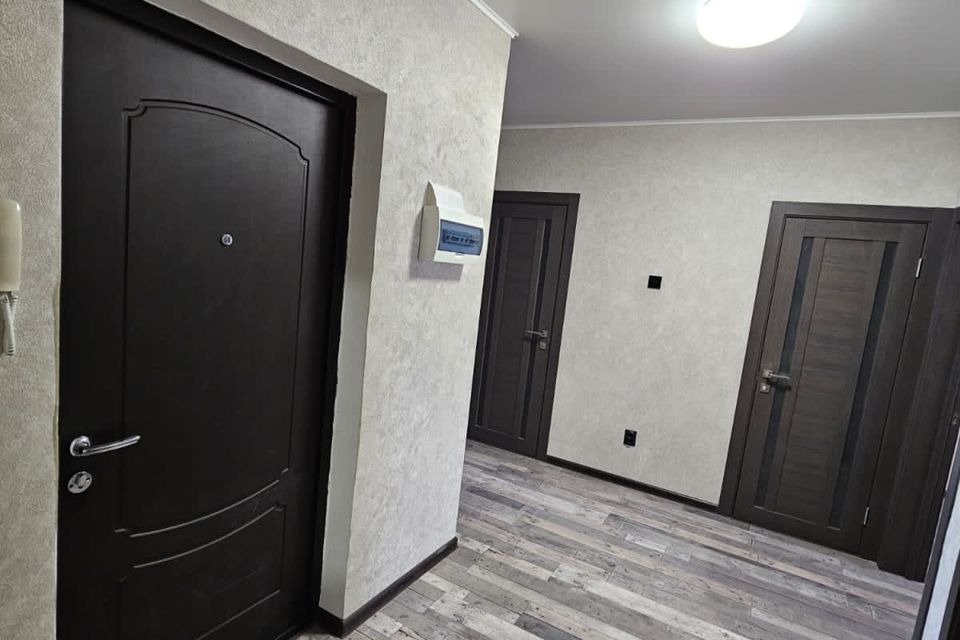 Продаётся 2-комнатная квартира, 61.6 м²