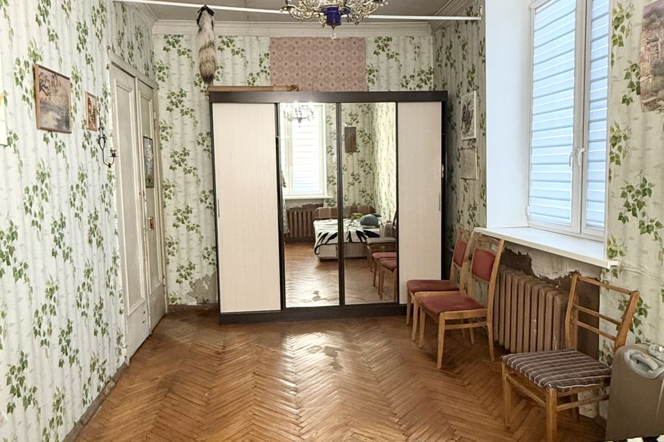 Продаётся 4-комнатная квартира, 80 м²