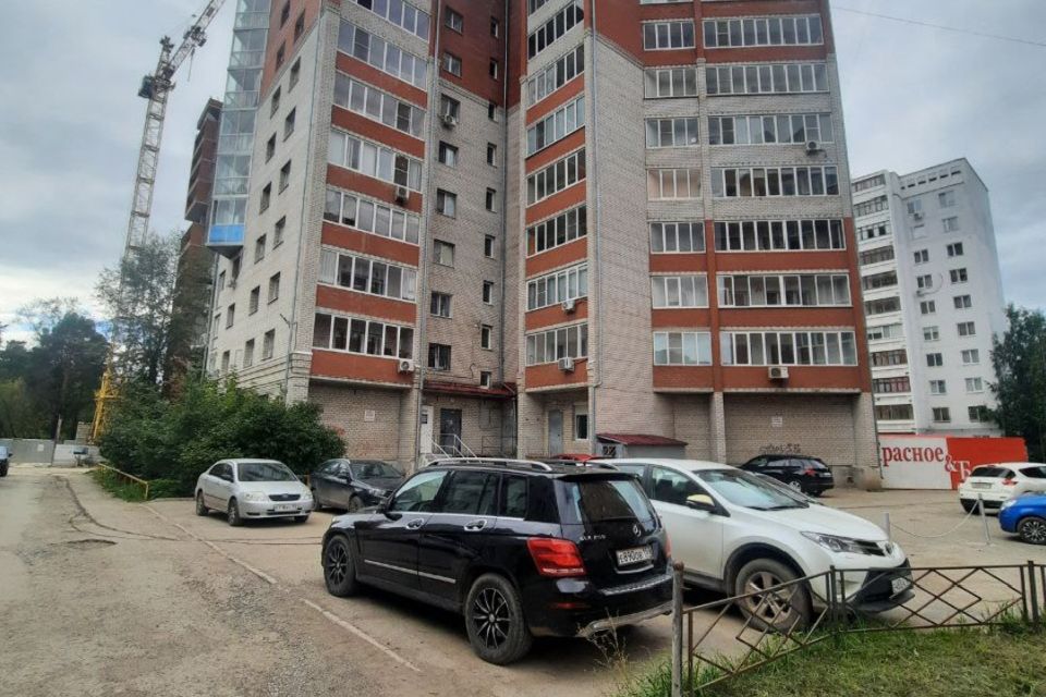 Продаётся 2-комнатная квартира, 65 м²
