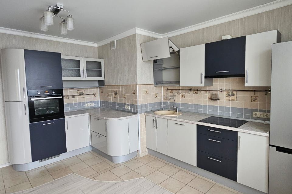 Продаётся 2-комнатная квартира, 63.5 м²