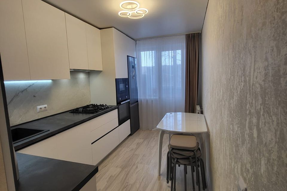 Продаётся 3-комнатная квартира, 68.2 м²