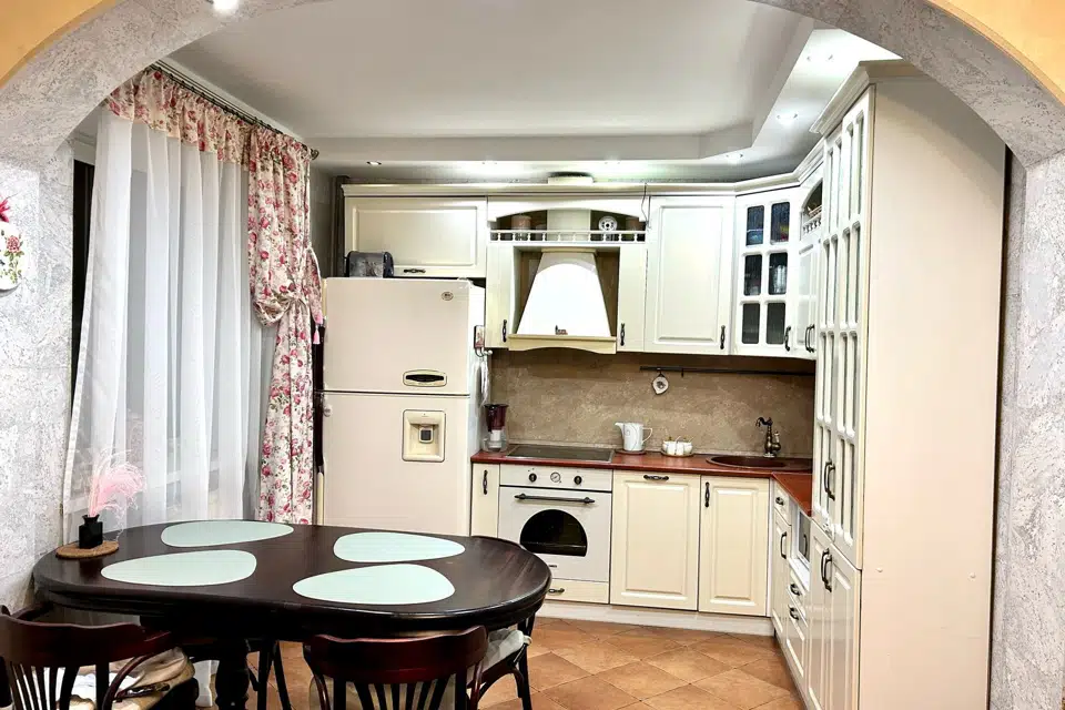 Продаётся 2-комнатная квартира, 58.7 м²
