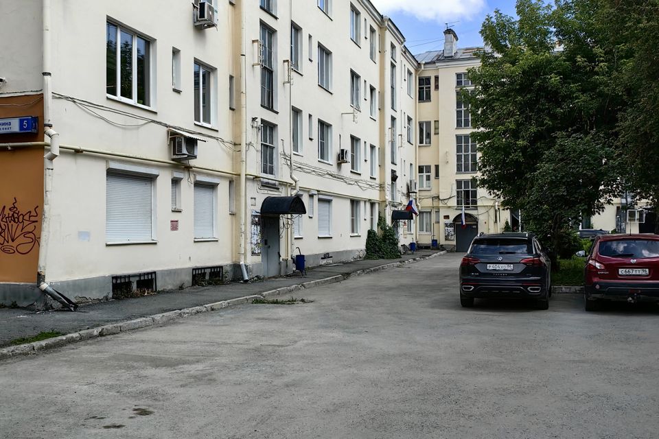 Продаётся 4-комнатная квартира, 91 м²