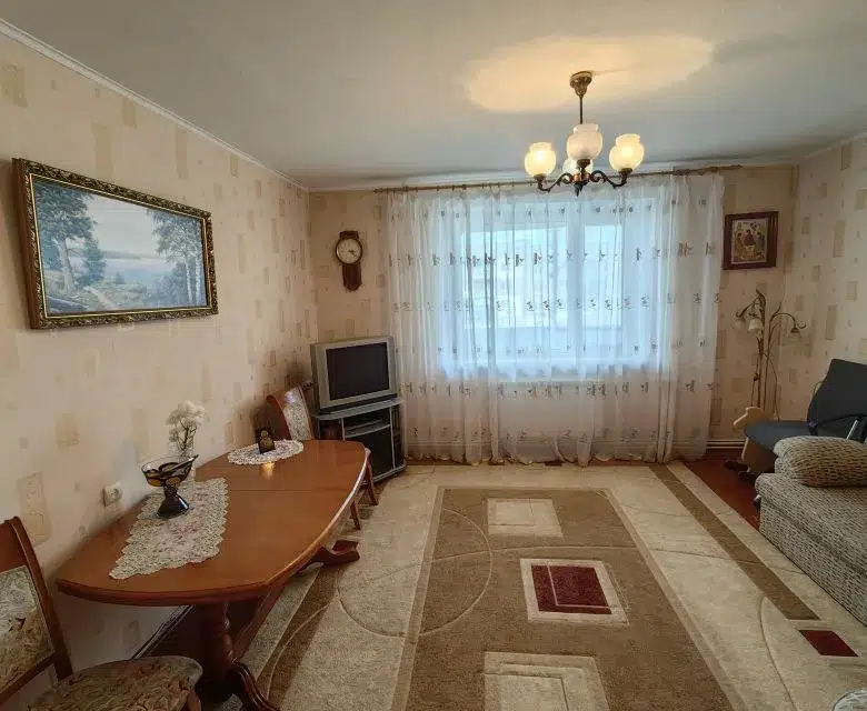 Продаётся 4-комнатная квартира, 82.8 м²