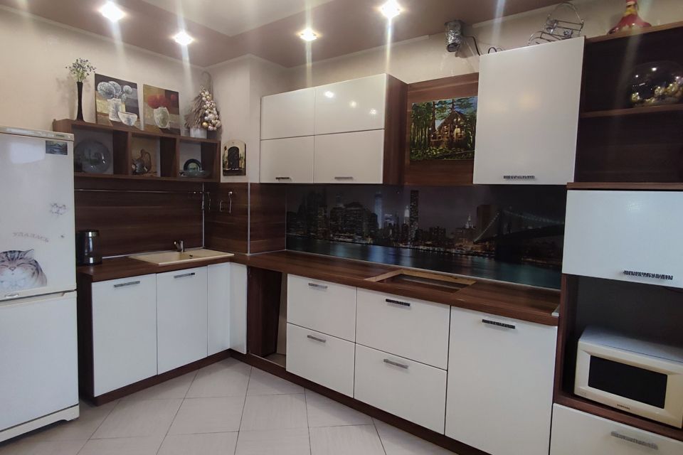 Продаётся 1-комнатная квартира, 40.2 м²