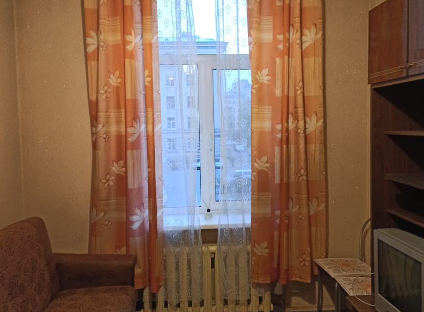 Продаётся комната в 3-комн. квартире, 12 м²