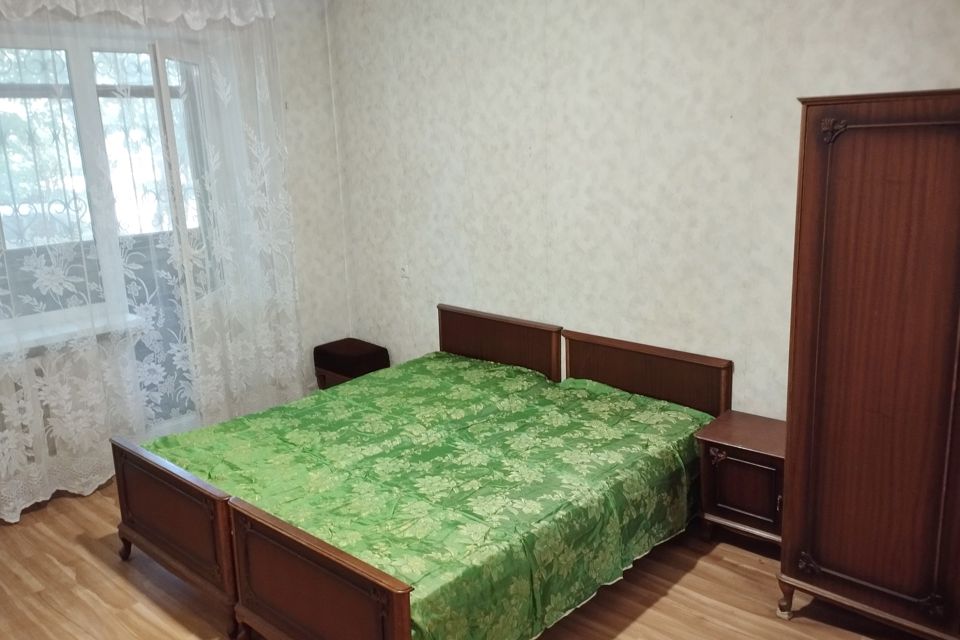 Продаётся 4-комнатная квартира, 98 м²