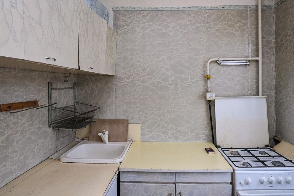 Продаётся 3-комнатная квартира, 48.5 м²