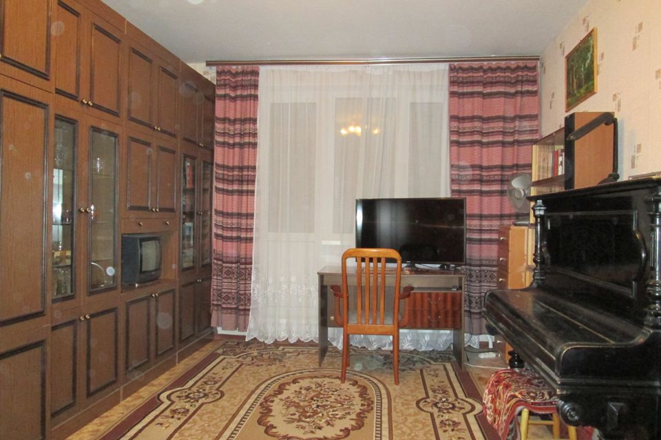 Сдаётся 1-комнатная квартира, 38 м²