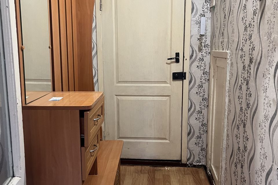 Продаётся 3-комнатная квартира, 48.9 м²