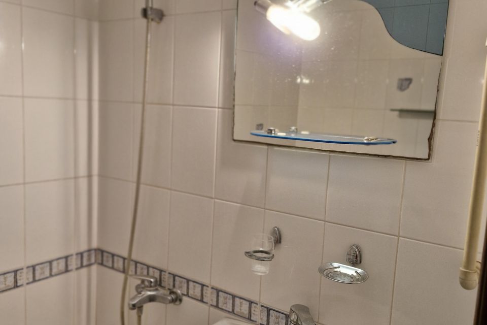 Продаётся 4-комнатная квартира, 76.7 м²