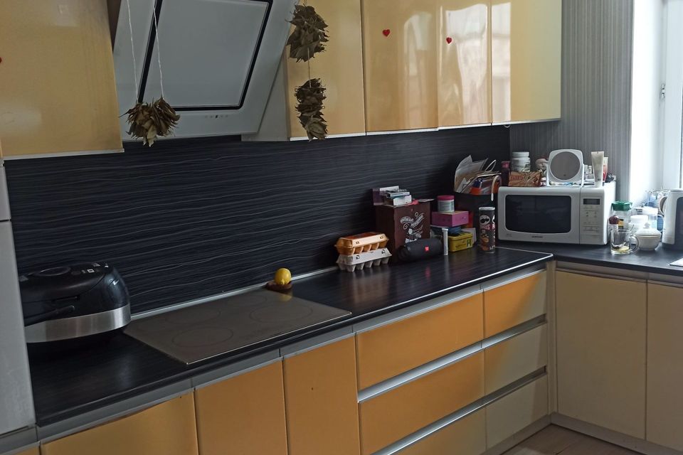 Продаётся 3-комнатная квартира, 73 м²